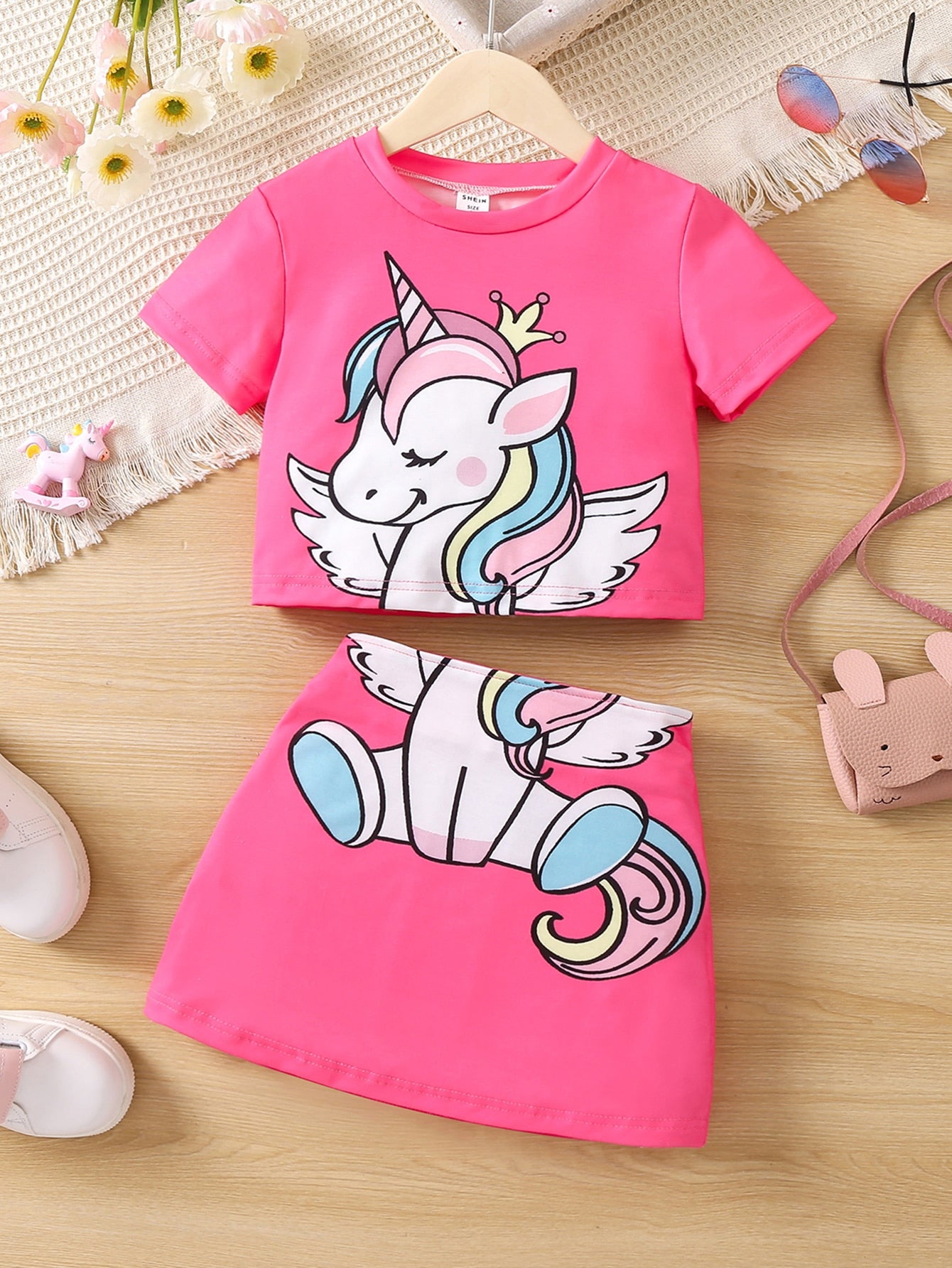 cartoon on t shirt​

