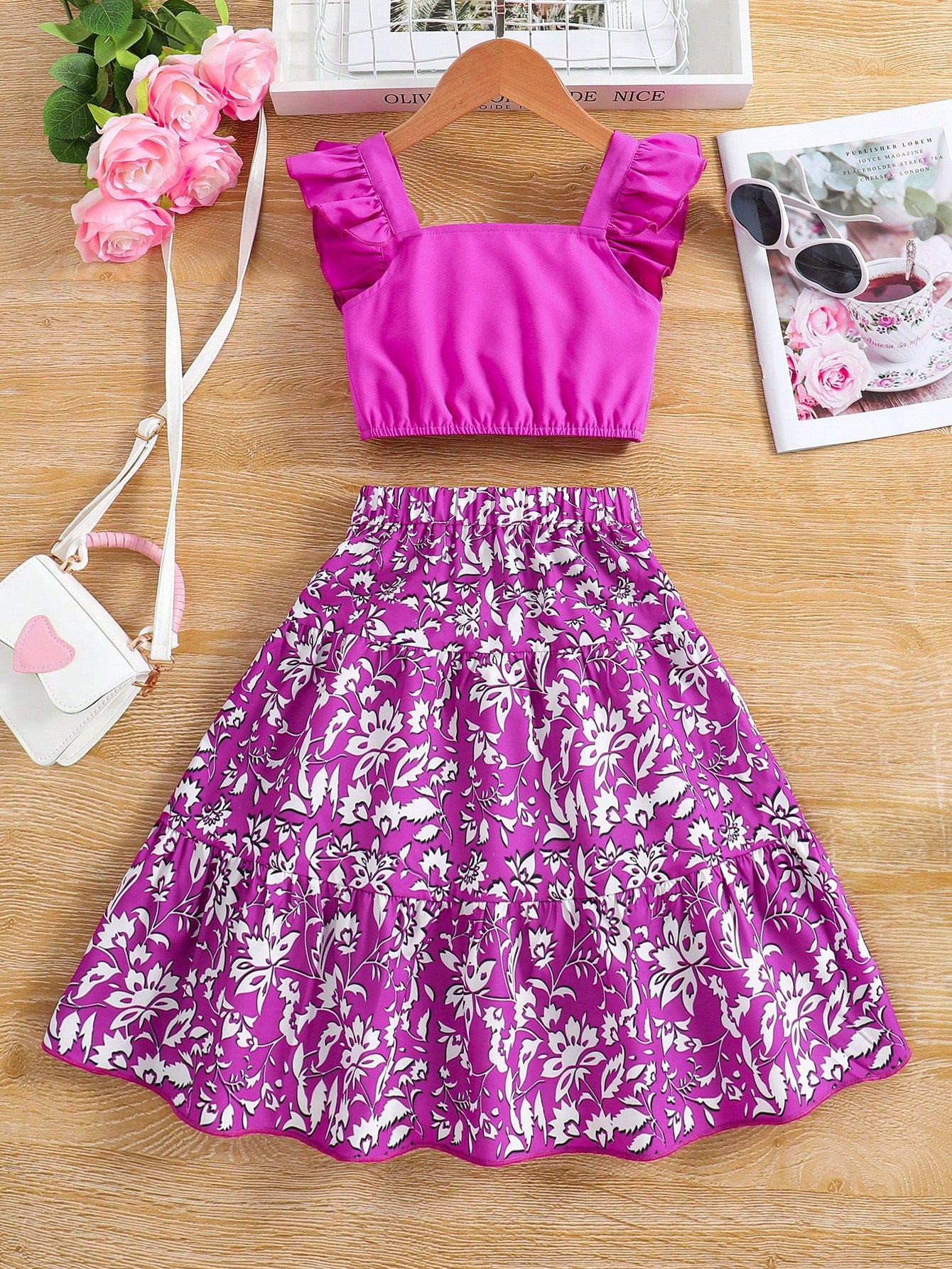 green dress with flower print​

