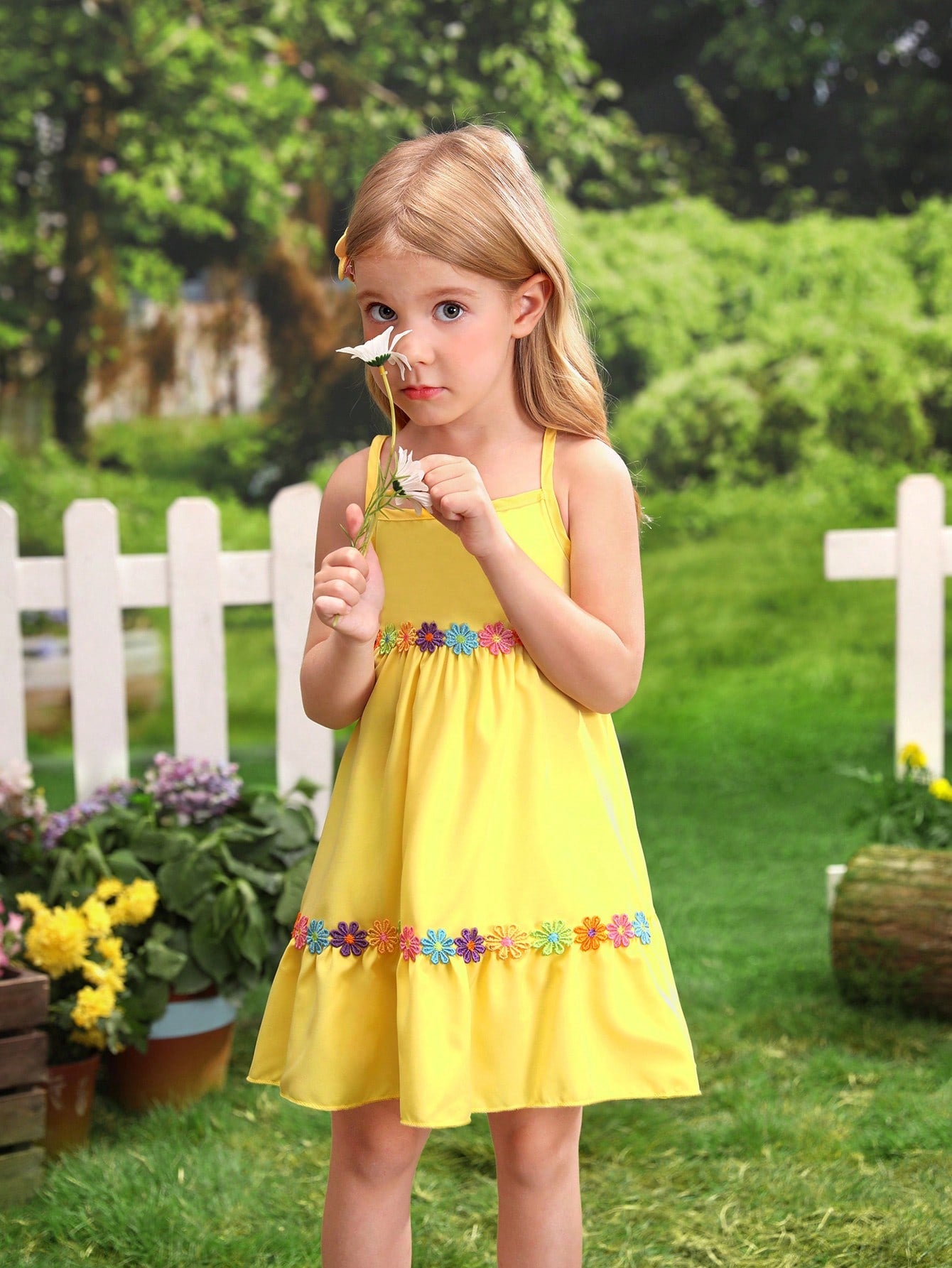 flower applique wedding dress​

