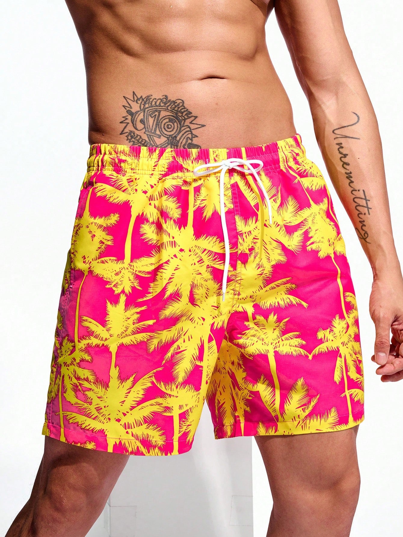 men's graphic mesh shorts​

