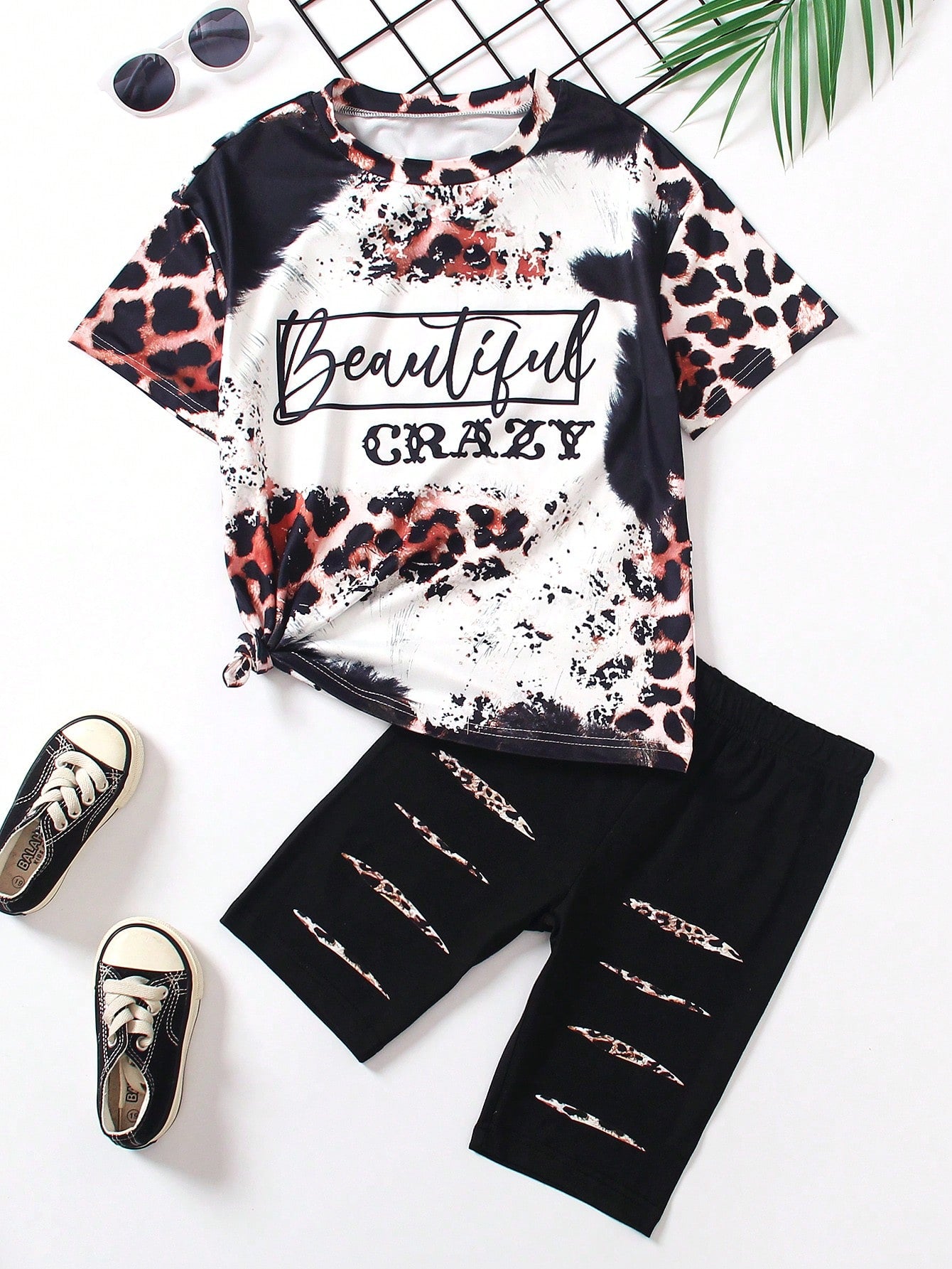 kids essentials t shirt​

