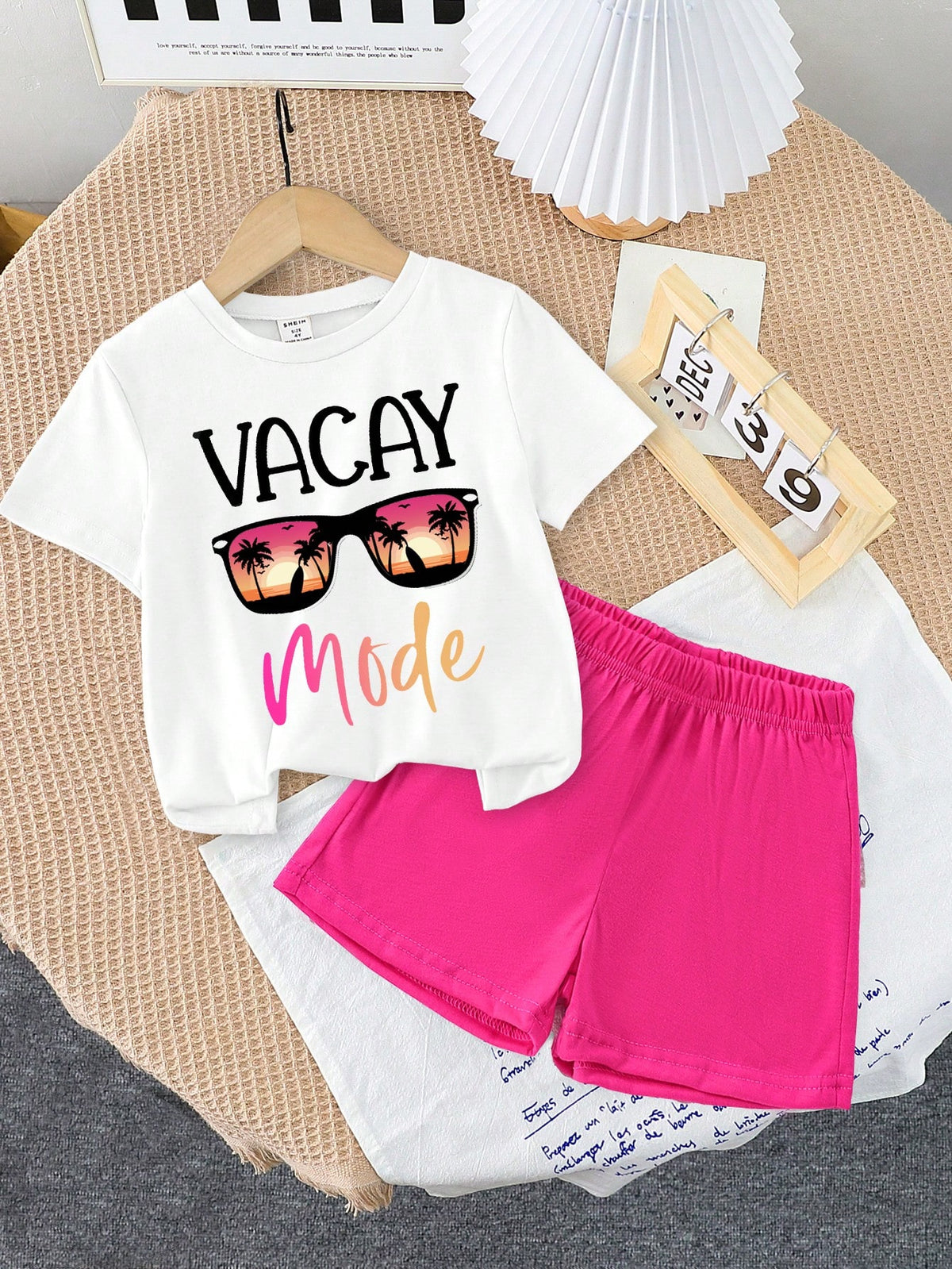 sunglasses t shirt​

