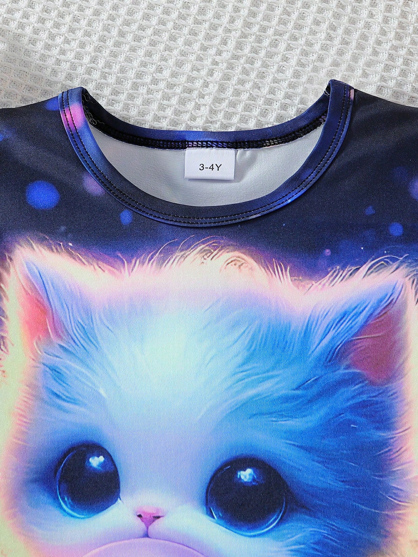 childless cat lady t-shirt​

