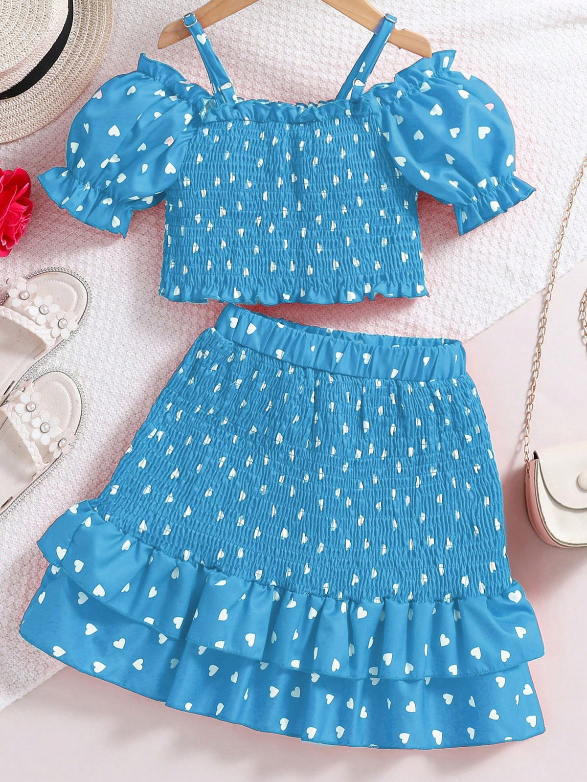 mini white ruffle skirt​

