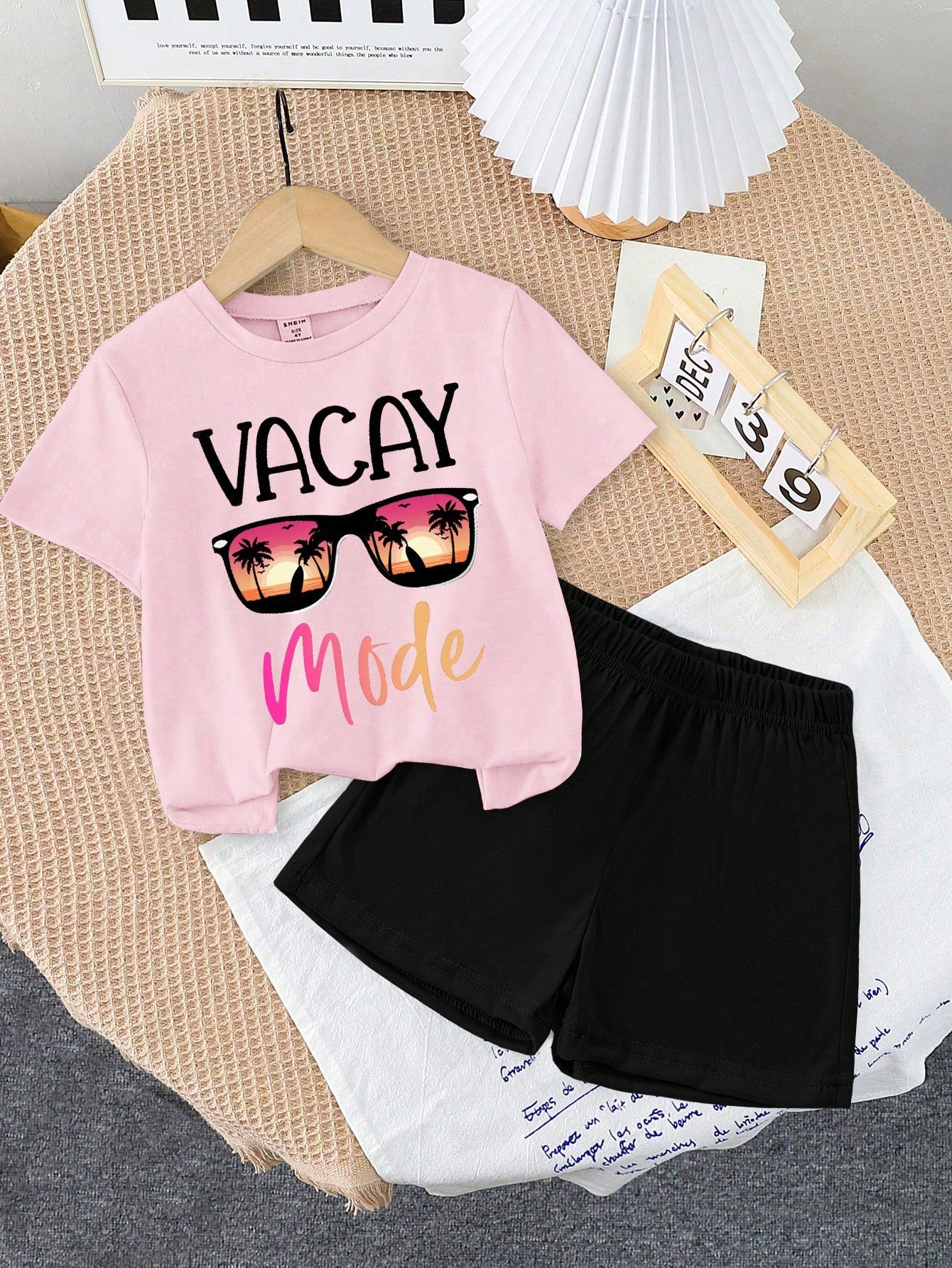 sunglasses t shirt​


