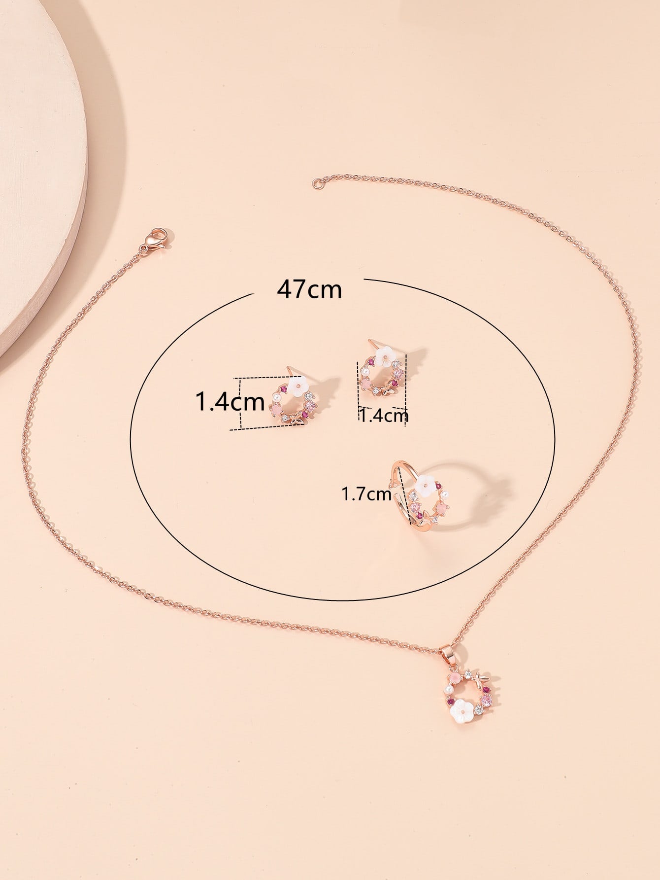 diamond heart necklace​


