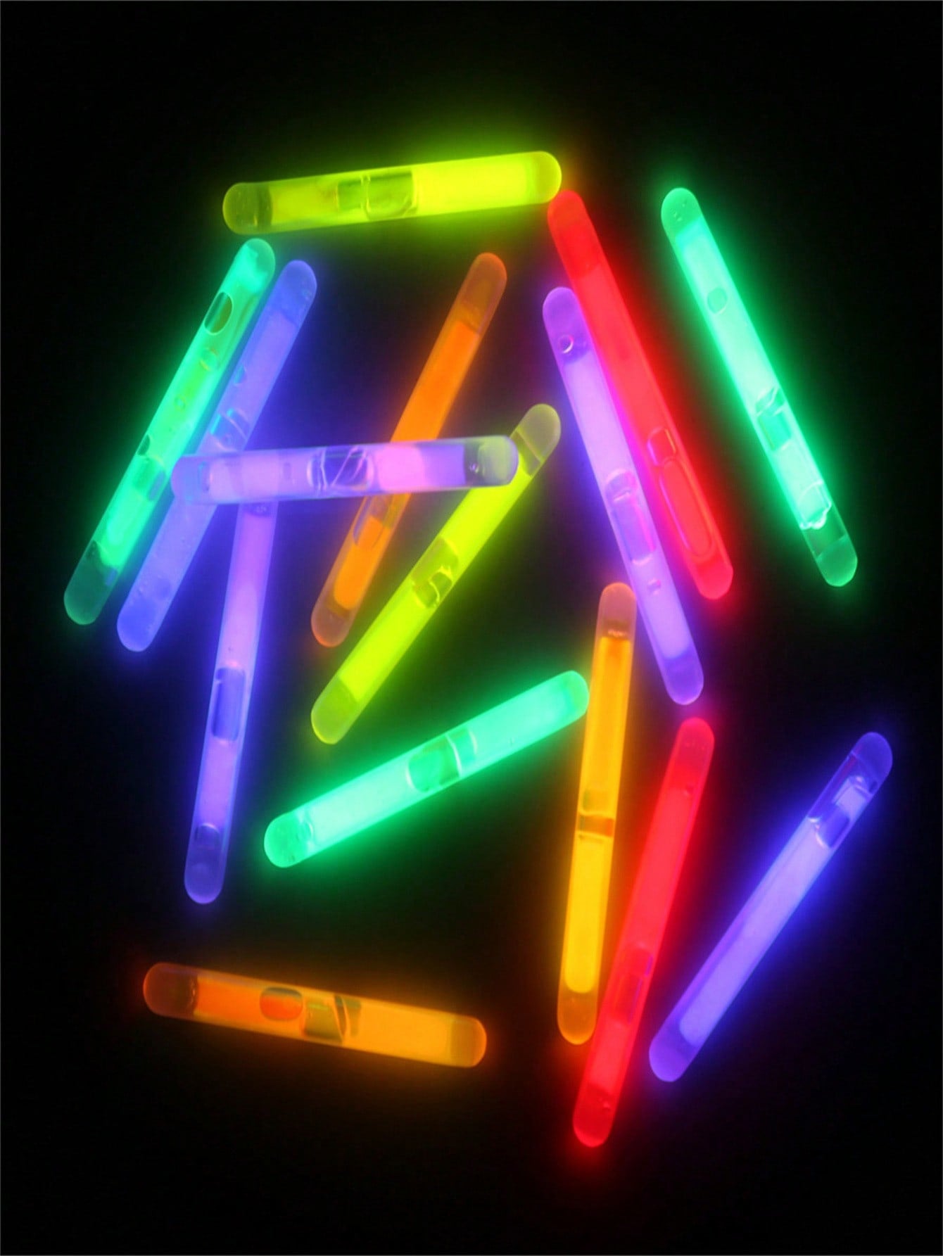 are glow sticks harmful​

