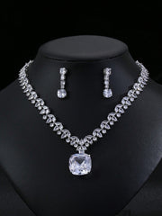 necklace and earrings set​

